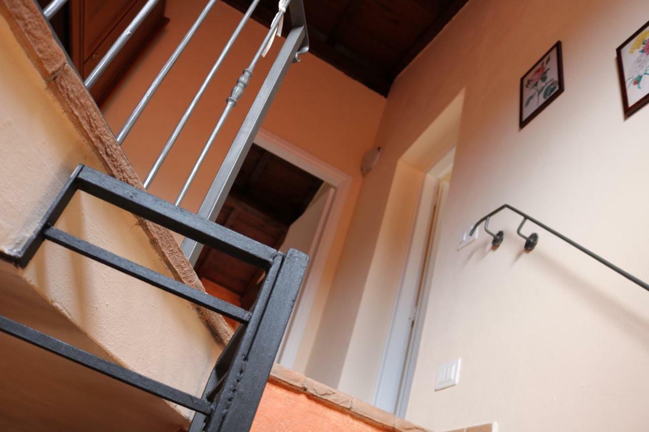 Casa Vacanze Elena Rometta Bagian luar foto