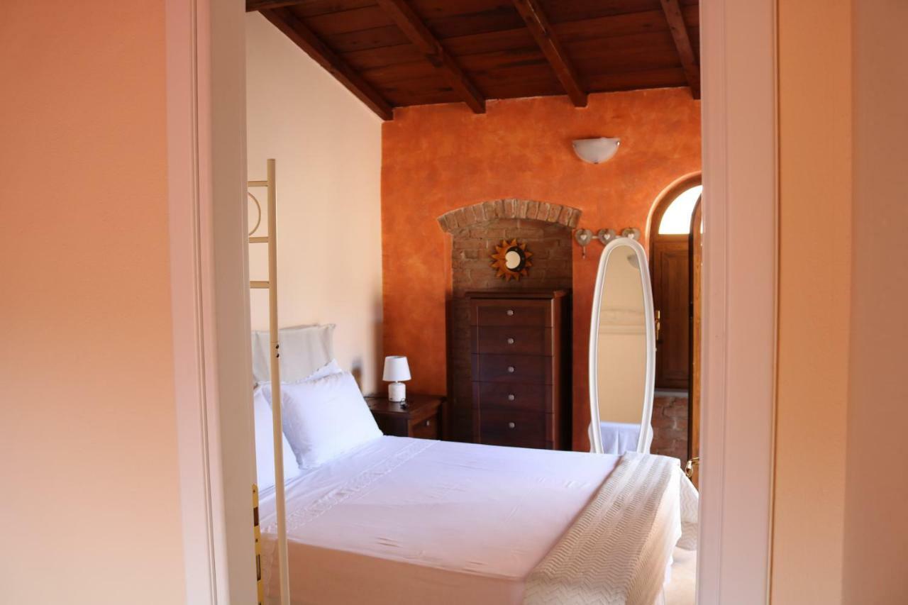 Casa Vacanze Elena Rometta Bagian luar foto
