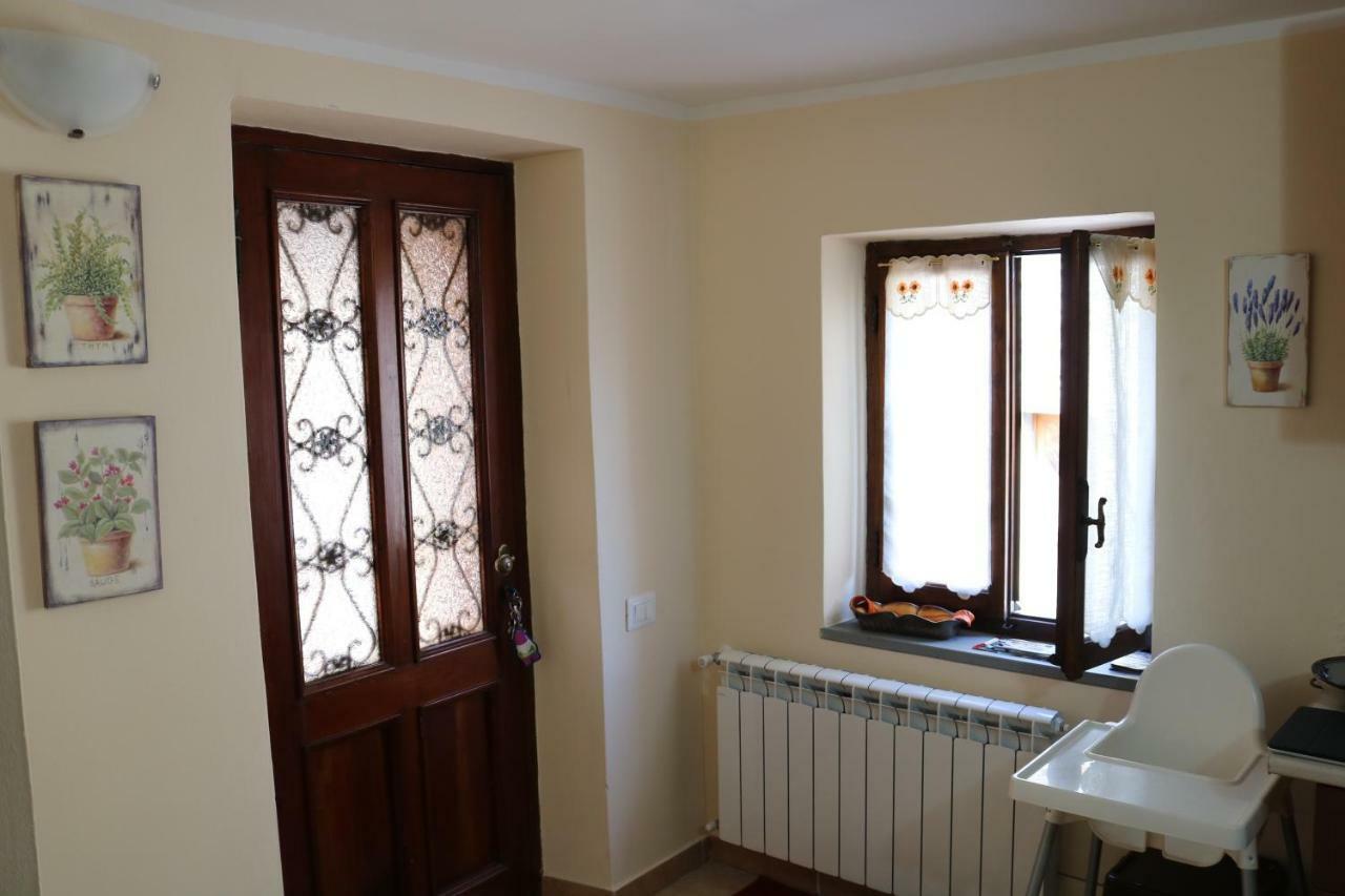 Casa Vacanze Elena Rometta Bagian luar foto