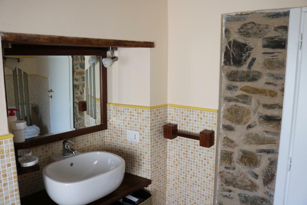 Casa Vacanze Elena Rometta Bagian luar foto