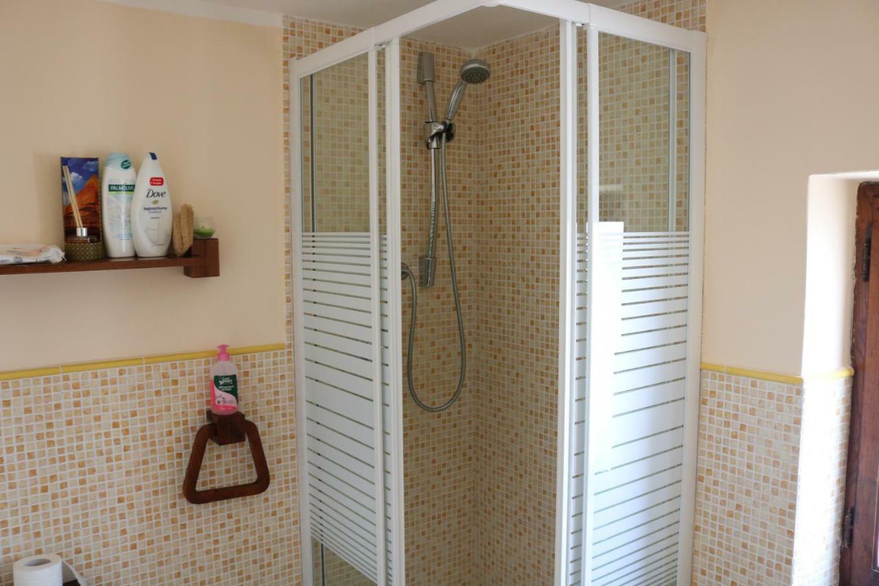 Casa Vacanze Elena Rometta Bagian luar foto