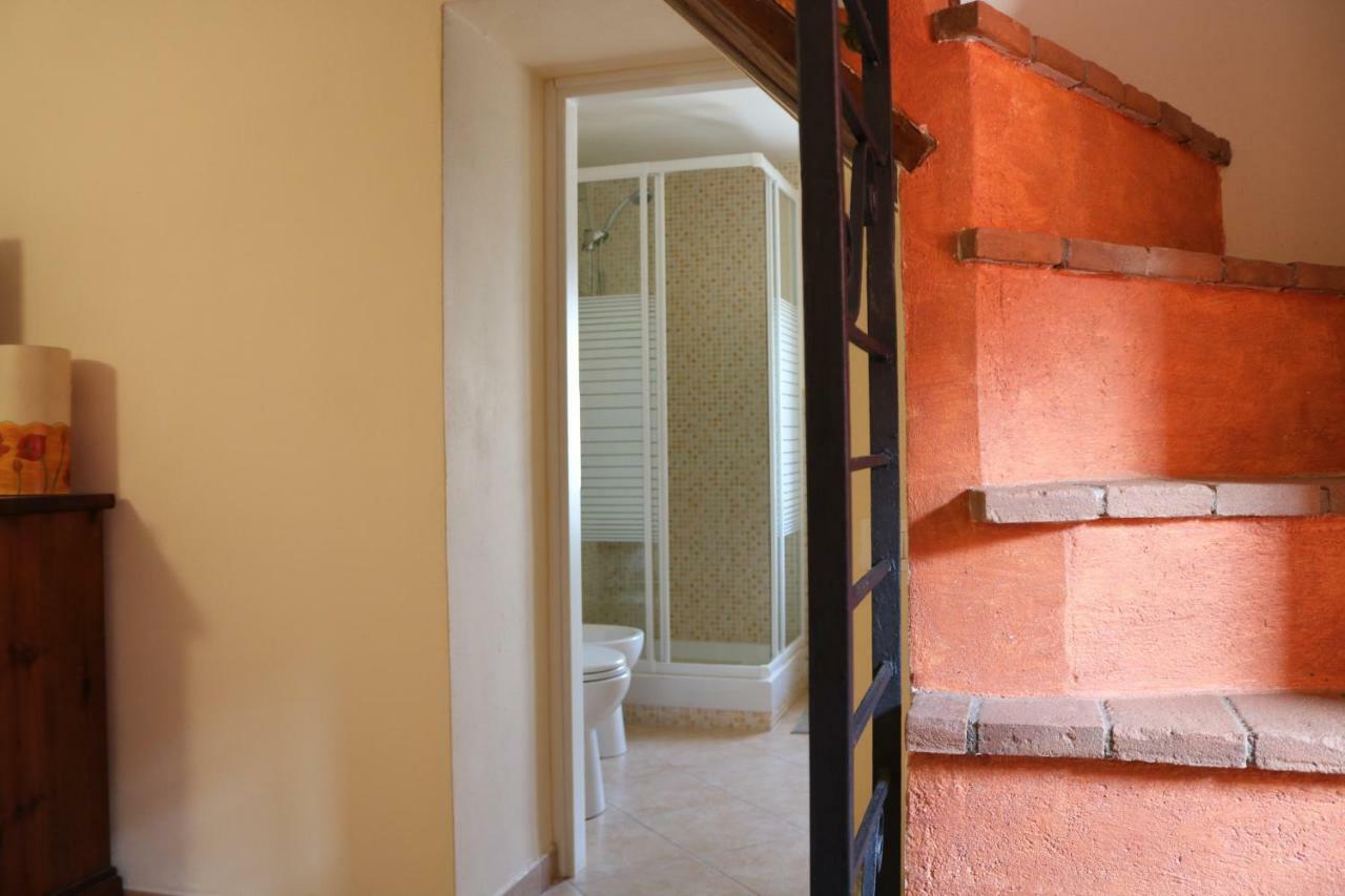 Casa Vacanze Elena Rometta Bagian luar foto