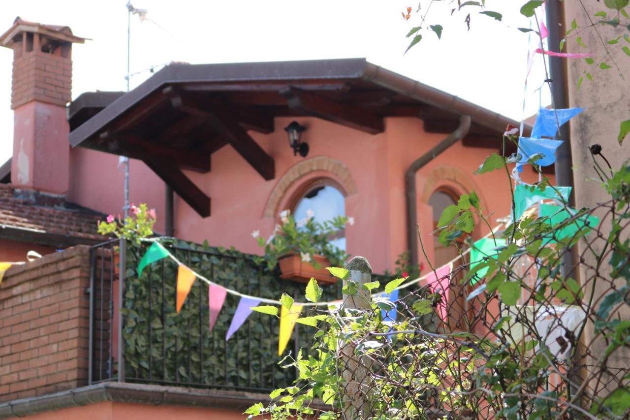Casa Vacanze Elena Rometta Bagian luar foto